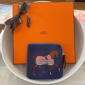 Genuine Hermès Carre Pocket Pouch